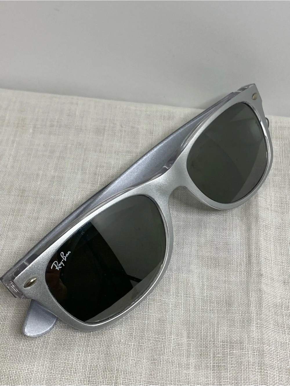Ray-Ban New Wayfarer Sunglasses 6144/40 Silver Gray Made In Italy